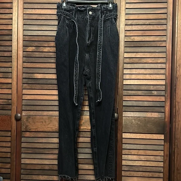 Abercrombie & Fitch Mom Jeans - Picture 2 of 5